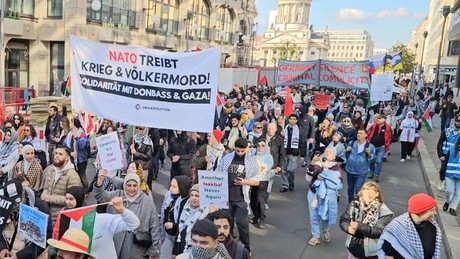 Migranten sehen keine Alleinschuld Russlands im Ukraine-Krieg