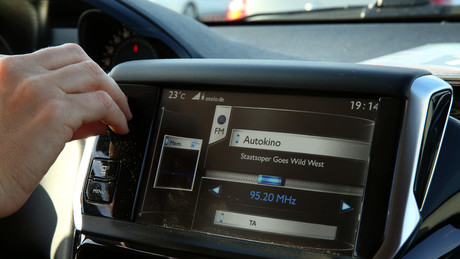 UKW bleibt: Analoge Frequenzen weiter in der Schweiz verfügbar