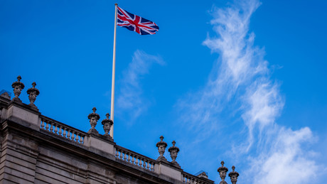Guardian: Großbritannien räumt ungern Präsenz seiner Soldaten in Ukraine ein