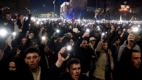 Nach Massenprotesten: Bulgariens Regierung tritt geschlossen zurück