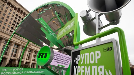 Leserbriefe an RT DE: "Das Agieren der EU ähnelt immer mehr demjenigen eines Verbrechersyndikates"