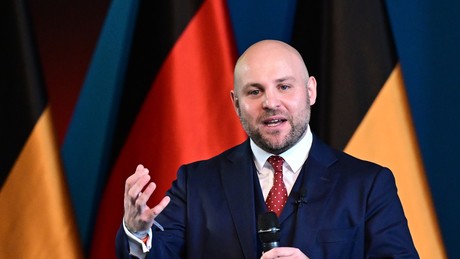 AfD-Reise in die USA: Frohnmaier erhält Dulles-Preis der jungen Republikaner