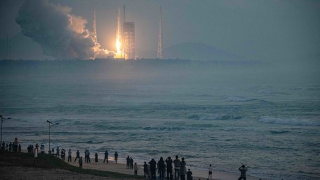 Chinesische Antwort auf Starlink: China fliegt weitere Satelliten in Erdumlaufbahn