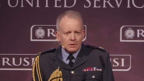 Britischer Militärchef: Unsere Söhne und Töchter müssen zu Krieg mit Russland bereit sein