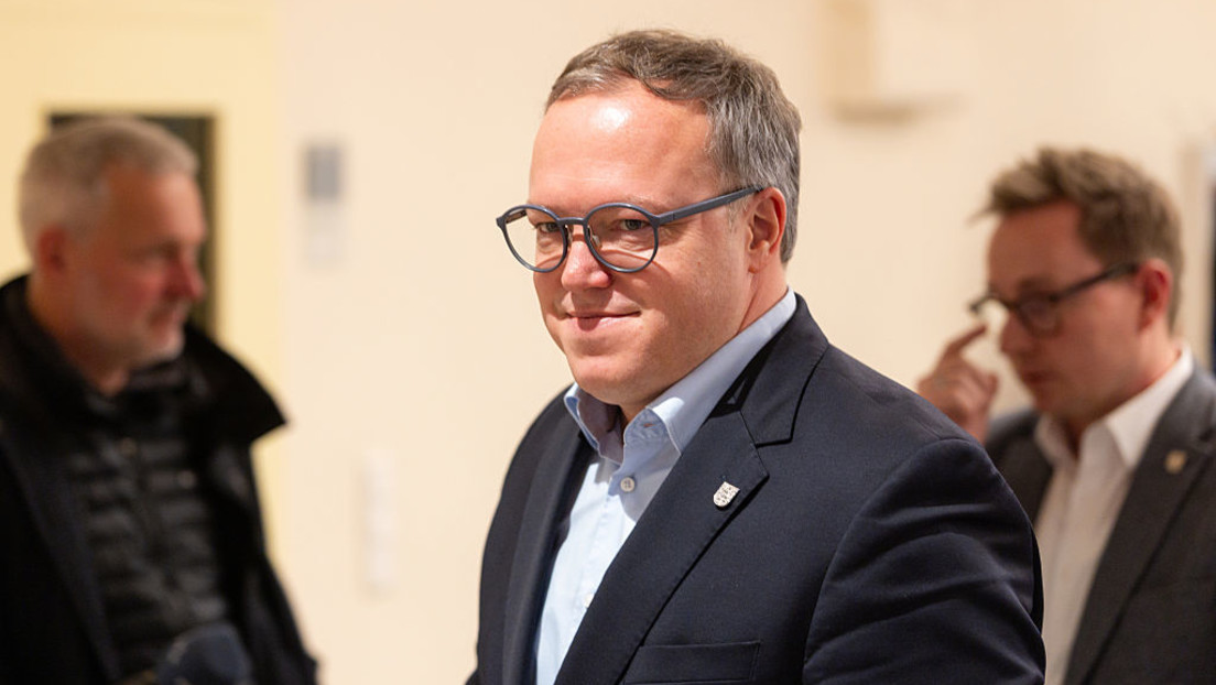 Wikipedia-Einträge kopiert - Thüringens Ministerpräsident Voigt verliert Doktortitel