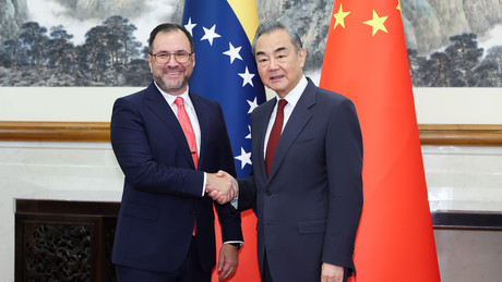Venezuela: Chinesisches Außenministerium verurteilt Einsatz von Gewalt durch USA aufs Schärfste
