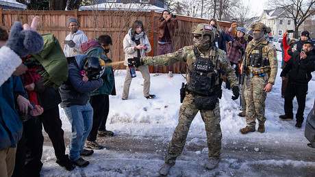 USA: Andauernde Proteste in Minneapolis nach ICE-Schüssen – Bundesanwälte legen Ämter nieder