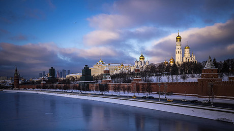 Verbesserung der Beziehungen in Sicht? – Kreml begrüßt neue Töne aus EU-Europa