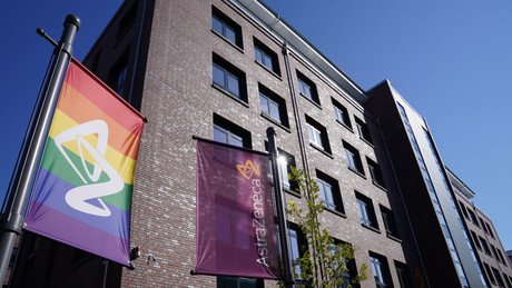 Urteil: Nachgewiesenes AstraZeneca-Impfopfer erhält trotz Hirnschaden kein Schmerzensgeld