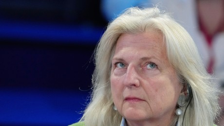 Österreichische Regierungspartei will Kneissl die Staatsangehörigkeit entziehen