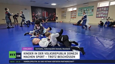 Exklusiv aus Donezk: Kinder verfolgen trotz Beschuss ihren Traum