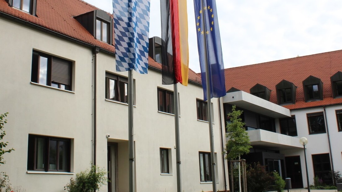 [Bild: 698f6c68b480cc412975268d.jpg]