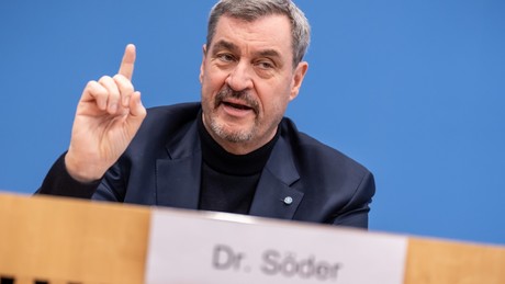 Der tägliche Wahnsinn – Söder: Eine Stunde mehr Arbeit in der Woche nicht zu viel verlangt