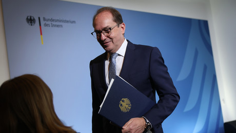 Dobrindt rät von AfD-Verbotsverfahren ab: Mangel an "ausreichenden Begründungen"