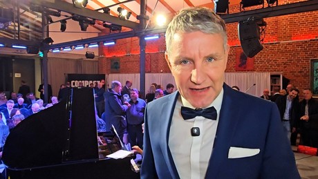 Björn Höcke im Gespräch mit RT: "Kriegswirtschaft ist der Zyklus eines untergehenden Systems"