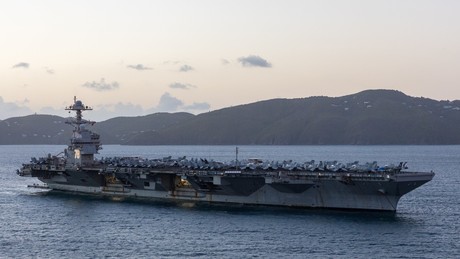 USS Gerald R. Ford: Trump beordert größten Flugzeugträger der Welt von Venezuela in Richtung Iran