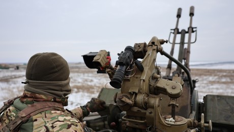 Drohnenangriffe auf russische Grenzgebiete entlarven Kiews Taktik in Genf