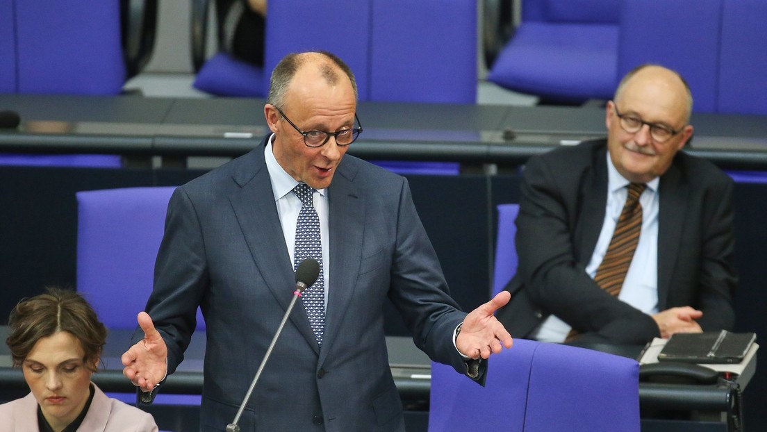 Merz will nicht nur IP-Adressen speichern, sondern auch Fußfesseln einführen