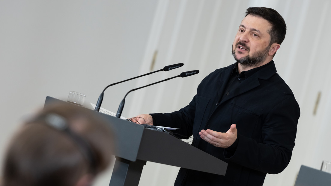 Selenskij: Washington fordert von Kiew Truppenabzug aus Donbass im Austausch für Garantien