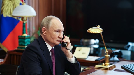 Einstündiges Telefonat: Donald Trump rief Wladimir Putin an