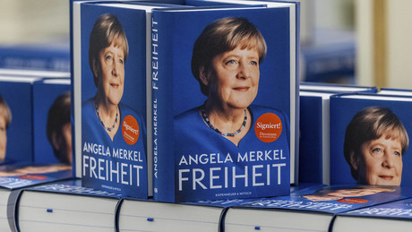Merkel und Selenskij erhalten Verdienstorden der EU für "Menschenwürde, Freiheit und Demokratie"