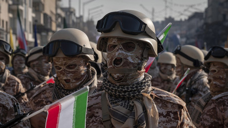 Die Vereinigten Staaten haben sich in Iran übernommen