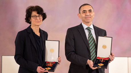 Trickbetrüger gründen mit ergaunerten Milliarden eine neue Firma