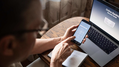 Von Russen gehackt? Wie ein Ex-BND-Vize selbstverschuldet zum Phishing-Opfer wurde