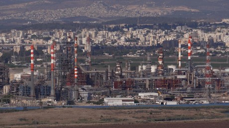 Liveticker Iran-Krieg – Iran greift Raffinerie in Haifa an
