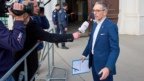 Preisexplosion beim Diesel: FPÖ fordert radikalen Steuerschnitt