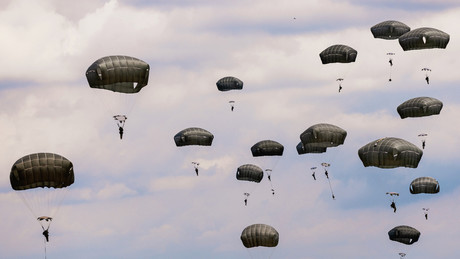 Liveticker Iran-Krieg – Medien: USA verlegen Luftlandetruppen in den Nahen Osten