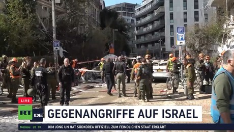 Neue iranische Raketenangriffe auf Israel: Einschlag in Tel Aviv hinterlässt Krater