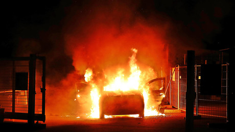 AfD-Mitglied zündet eigenes Auto an und fälscht Antifa-Bekennerbrief – Parteiausschluss beantragt