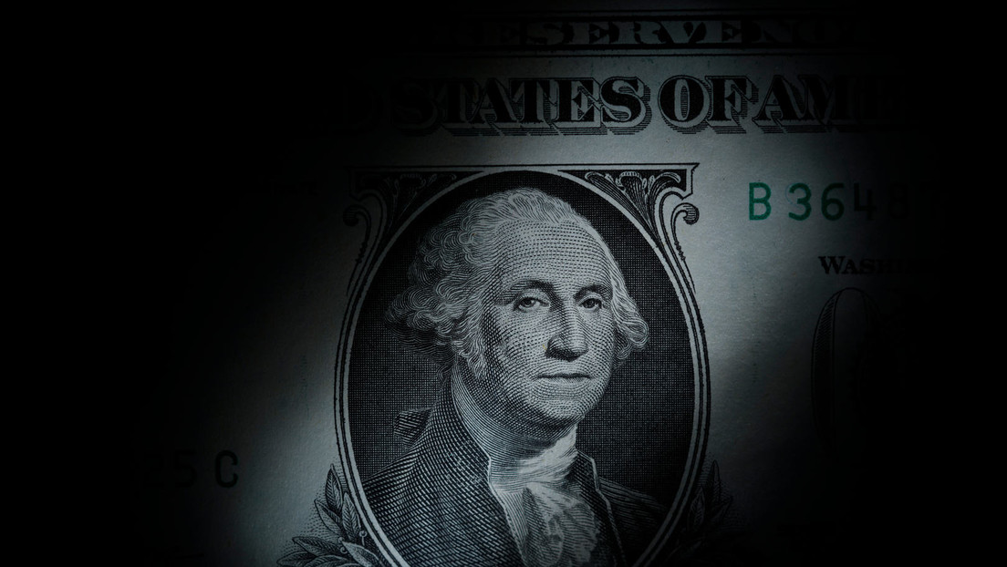 Financial Times: Iran-Krieg wird Petrodollar schwächen