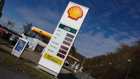 Trotz hoher Kraftstoffpreise: Wirtschaftsministerin Reiche hält nichts von Tankrabatt und Tempolimit