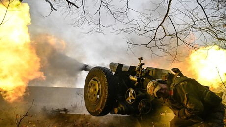 Liveticker Ukraine-Krieg: Schlagkräftige Haubitzen nehmen ukrainische Stellungen auseinander