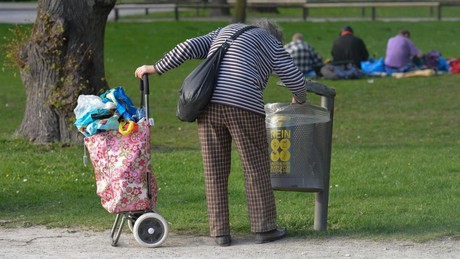 Altersarmut in Ostdeutschland nimmt innerhalb von vier Jahren um 51 Prozent zu