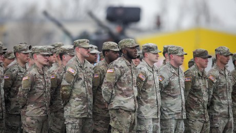 Ecuadors Präsident rechtfertigt Präsenz von US-Truppen im Land: "Das ist keine Invasion"