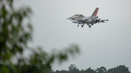 Medien: Kiew hat von Norwegen versprochene F-16-Jets nicht erhalten