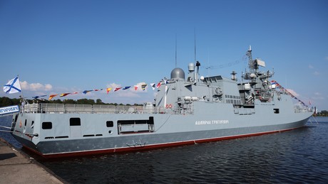 Medien: Russische Fregatte eskortiert Tanker der "Schattenflotte" in britischen Gewässern