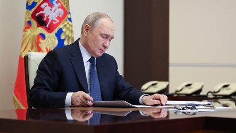 Peskow: Putin entschied noch nicht über Waffenruhe mit Kiew zum orthodoxen Ostern