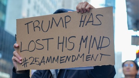 Amtsenthebungsverfahren gegen Trump – wegen "illegalem Angriffskrieg"