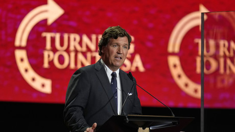 Liveticker Iran-Krieg: Trump greift Ex-Unterstützer Tucker Carlson scharf an