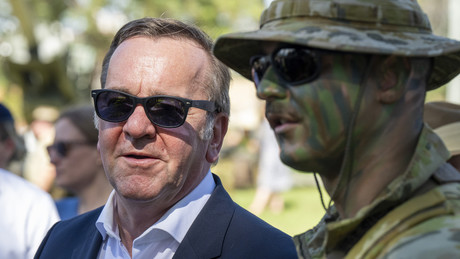 Reisegenehmigung: Wenn der Jurist Pistorius so tut, als sei er keiner