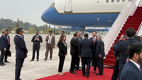 Liveticker Iran-Krieg: US-Vizepräsident Vance in Islamabad gelandet