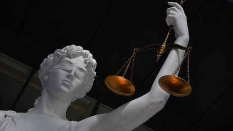 Russland fordert Strafe gegen Investmentfonds für Klage in den USA zu Zarenanleihen