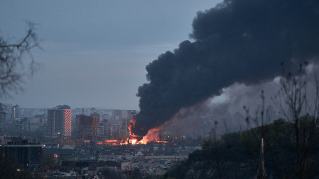 Liveticker Ukraine-Krieg: Russland bestätigt Vergeltungsschlag gegen Rüstungswerke in Ukraine