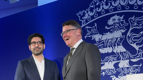 Wahnsinns-Ticker: Land Hessen gönnt sich neues Löwen-Logo für 800.000 Euro