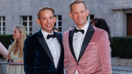 Deutsche Medien begeistert vom "Baby-Glück" – Hendrick Streeck und Ehemann sind Eltern geworden