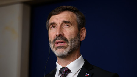 Liveticker Ukraine-Krieg: Slowakei droht mit Veto gegen neue Russland-Sanktionen